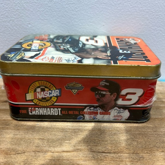 Dale Earnhardt Metallic
Impressions NASCAR Metal
Collector 5 Card Set Never Open - Picture 6 of 10
